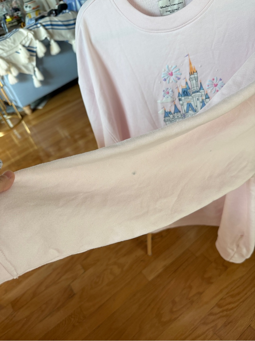 Disney Parks Stoney Clover Lane WDW Cinderella Castle Sweatshirt Pink XL - Picture 5 of 6